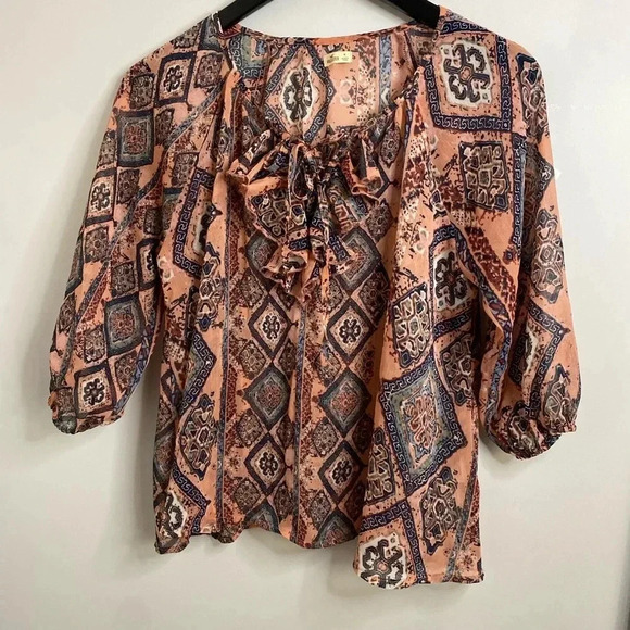 💚 Hollister - patterned boho long sleeve top peachy coloured- medium - Picture 1 of 4